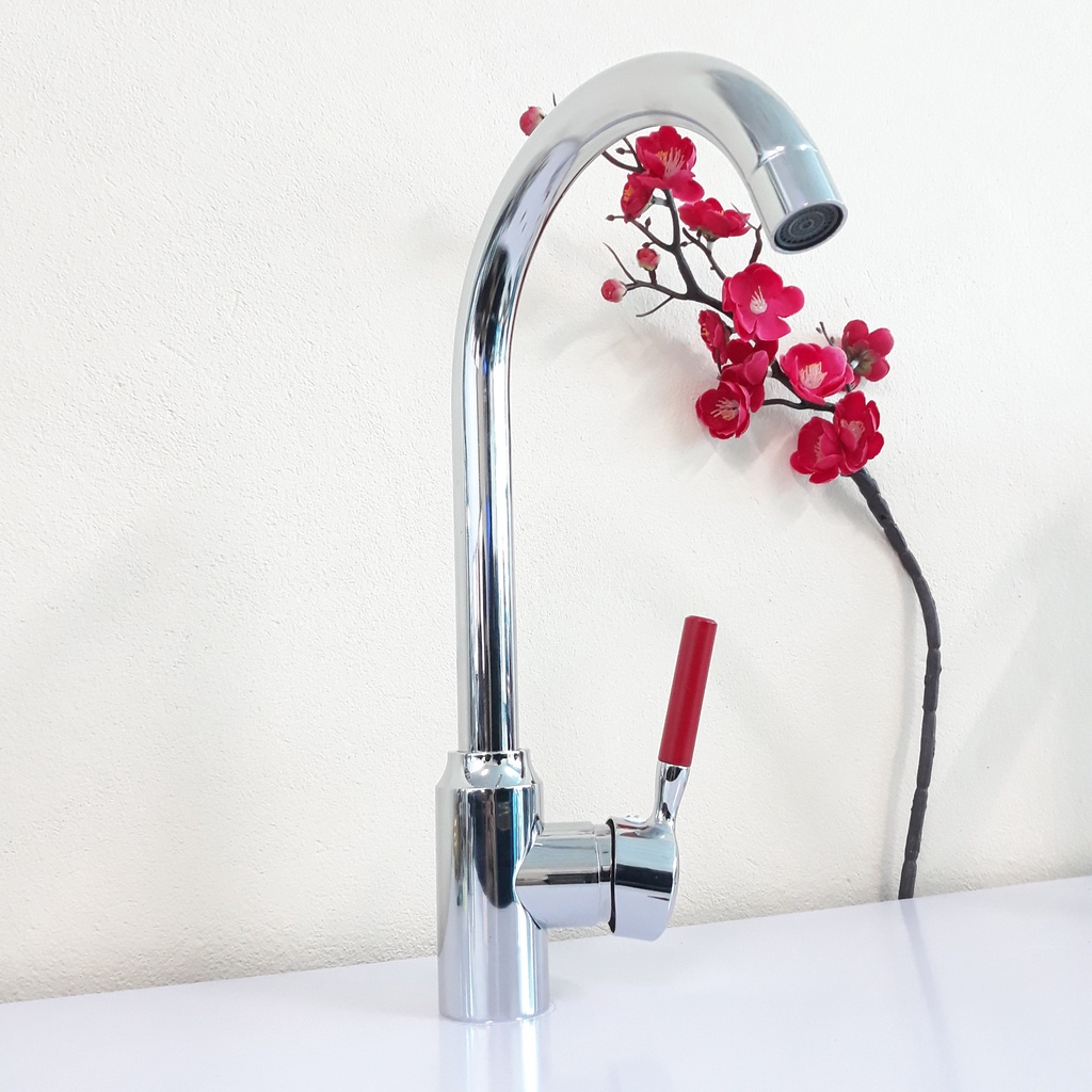 Vòi Rửa Chén Bát Nóng Lạnh Cổ Bi Inox 304 Thân Cứng Mạ Màu Bạc Với Cần Gạt Tròn Đỏ, Đầu Vòi Tạo Bọt, Chống Giọt Bắn