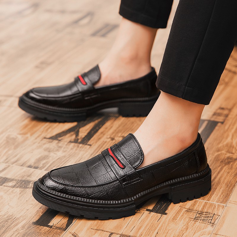 Elegant fashion men's loafers