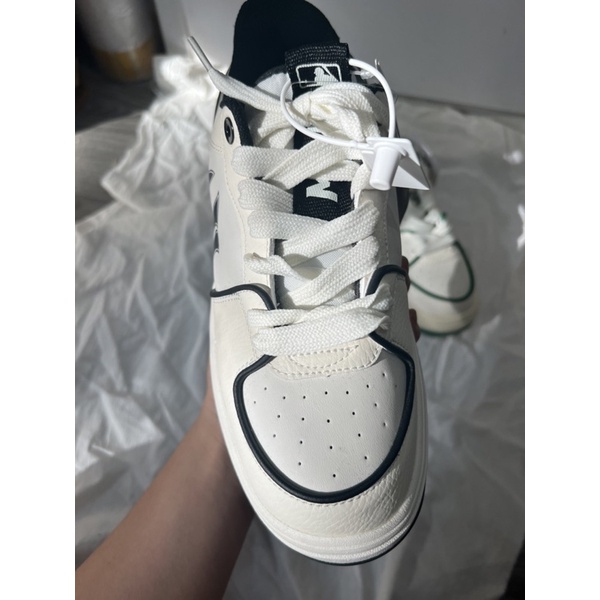 GIÀY .M.L.B LINER BLACK WHITE