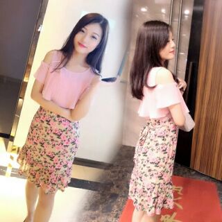 Váy voan hở vai