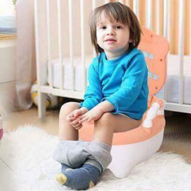 Ghế bô vệ sinh cho be.Chân đế được làm bằng chất liệu cao cấp chống trưcòn có thể làm ghế ngồi, làm ghế đứng lên lấy vật