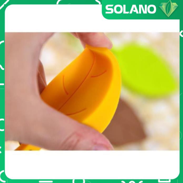 Miếng chắn khe cửa chống va đập SOLANO chặn cửa ra vào cửa sổ chống ồn đa năng hình lá HG-001183