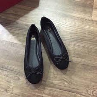 Giày slip on nơ đen HM