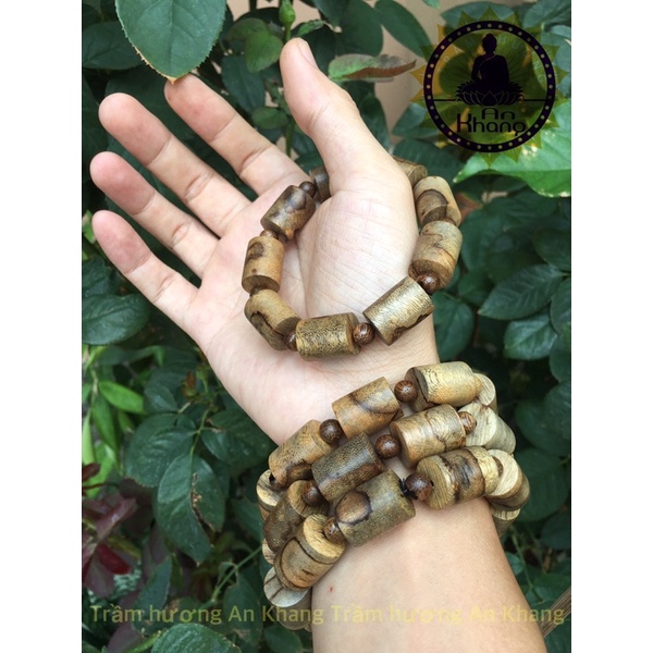 Vòng tay trầm hương tốc bông tự nhiên