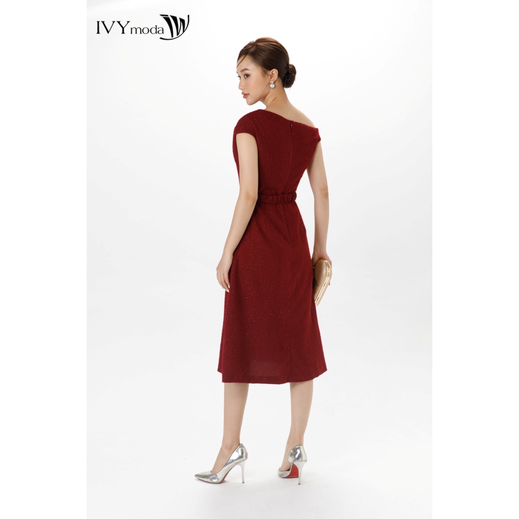 Đầm lệch vai ánh nhũ IVY moda MS 48T0080