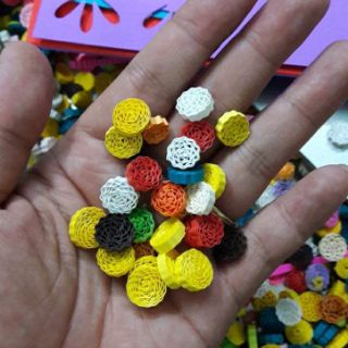 GIẤY QUILLING DÀY ( LÀM NHỤY HOA CÚC)