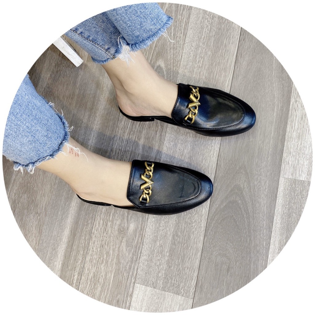 Giày sục da mịn khuy xích đen vàng | BigBuy360 - bigbuy360.vn