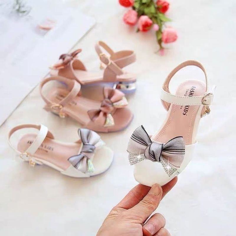 Xăng đan Công Chúa Đế Mềm Đính Nơ Thời Trang Mùa Hè 2022 Cho Bé Gái