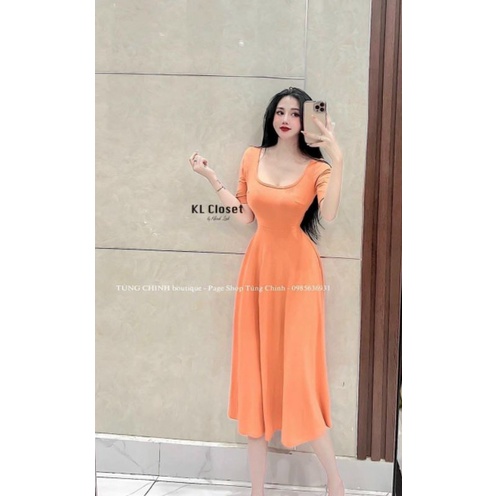 Đầm xoè cổ vuông tay con