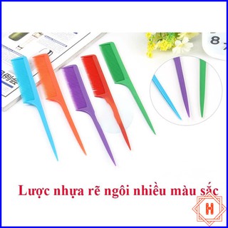 Lược nhựa nhọn rẽ ngôi chuyên dụng hoàn hảo
