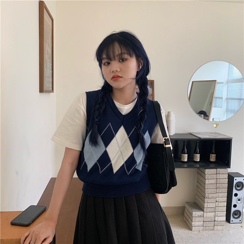 Áo croptop gile nữ len mỏng hình quá trám ghi lê Ulzzang mặc 4 mùa | BigBuy360 - bigbuy360.vn