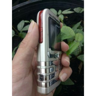 Điện thoại Nokia 7260 Chiếc Lá Nhọ