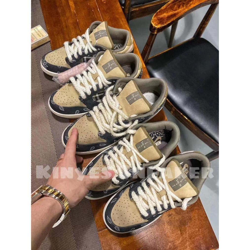 Giày SB Dunk x Travis Scott