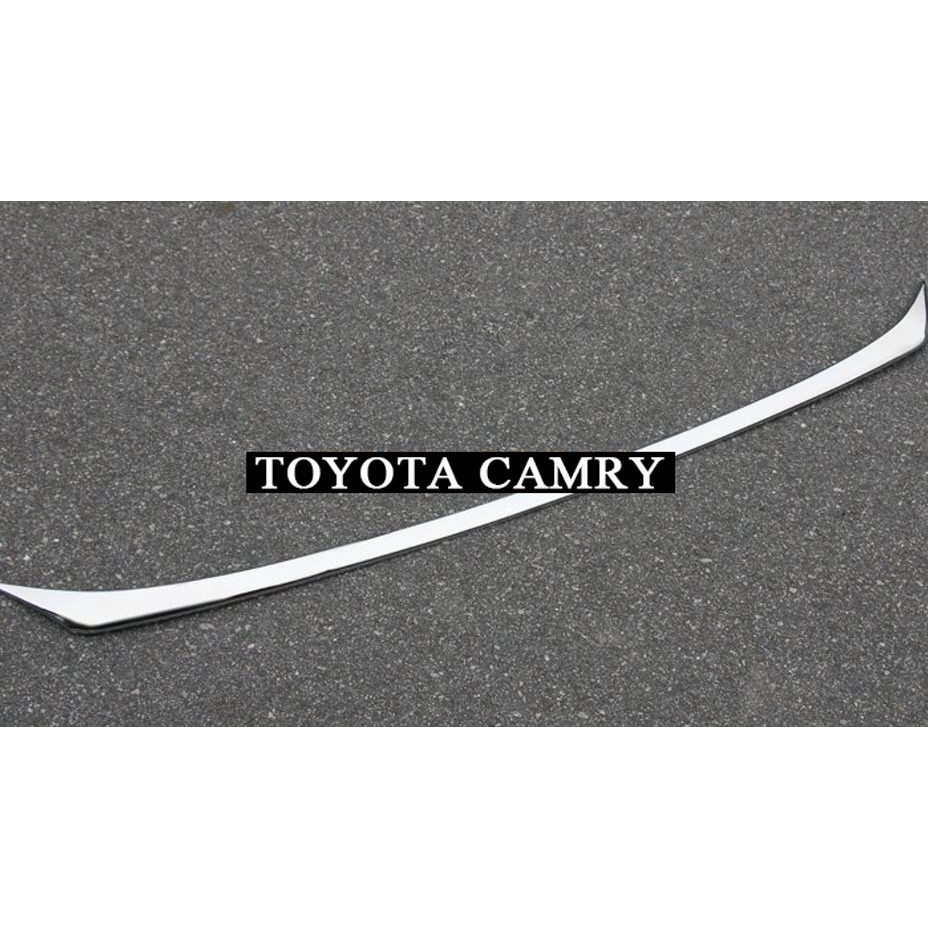 Ốp cản trước Toyota Camry 2019 2020 2021