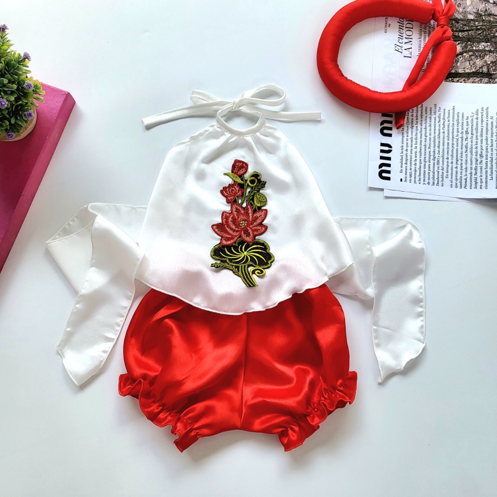 Yếm Đào Tết  màu đỏ cho bé gái ,bé sơ sinh từ  3-15kg
