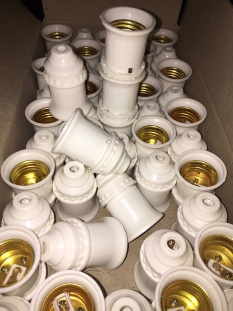 Đui Đèn Xoáy E27