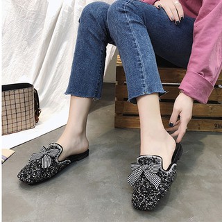 Sục mũi vuông đính nơ
