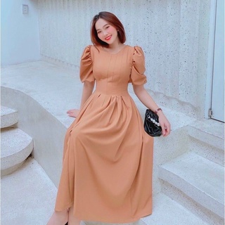 Váy cổ tròn xếp ly eo