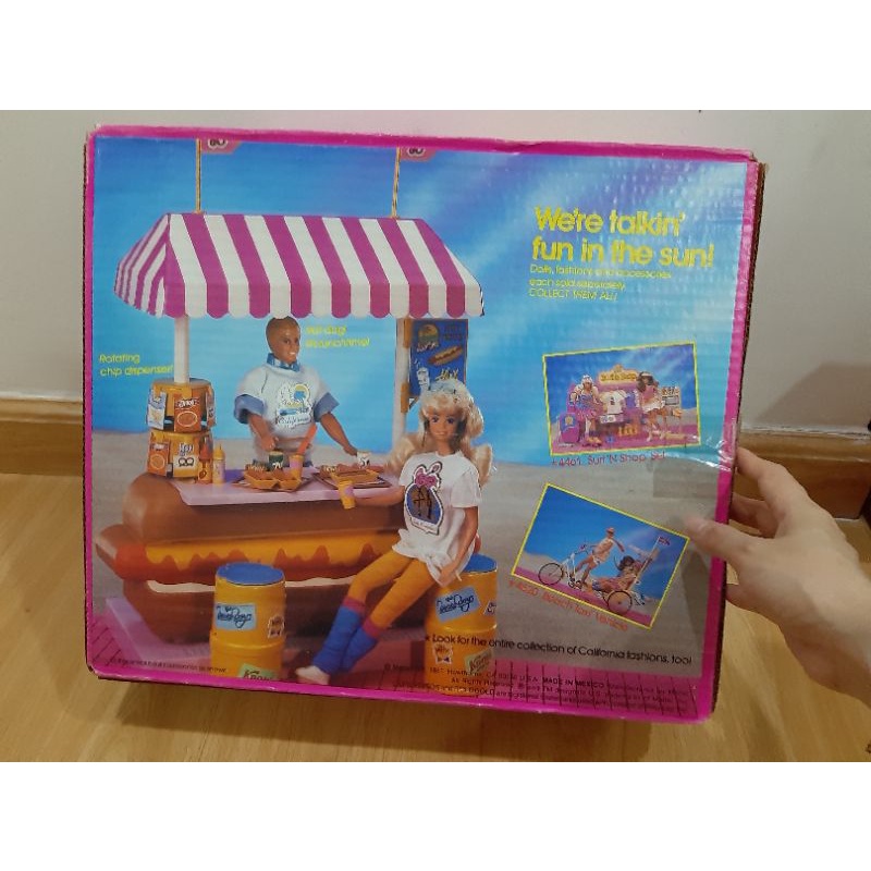 Đồ cổ hàng hiếm - quầy bán hotdog Barbie Vintage mới 99%