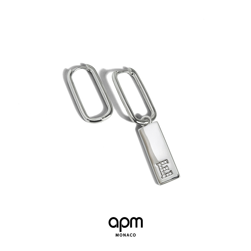 Khuyên Tai Thẻ Chữ Monaco Không Đối Xứng Mới Năm 2021