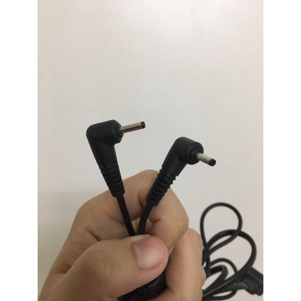 Sạc Fujitsu 12v 3a chân kim