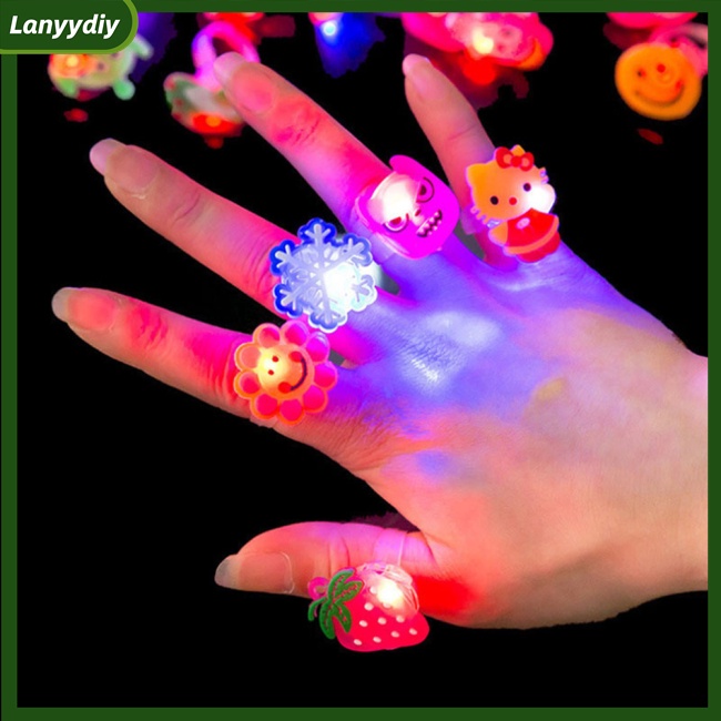 Vòng Đèn Led Nhiều Màu Sắc Dễ Thương Kèm Pin Tiện Dụng Cho Trẻ Em