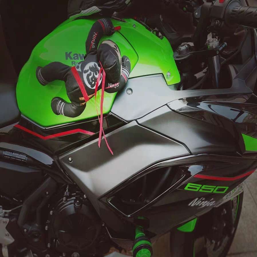 Superman nam châm trang trí ô tô xe máy siêu độc lạ