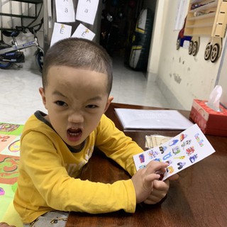 Hình dán babybus cho bé (Combo 3 tấm hình dán)