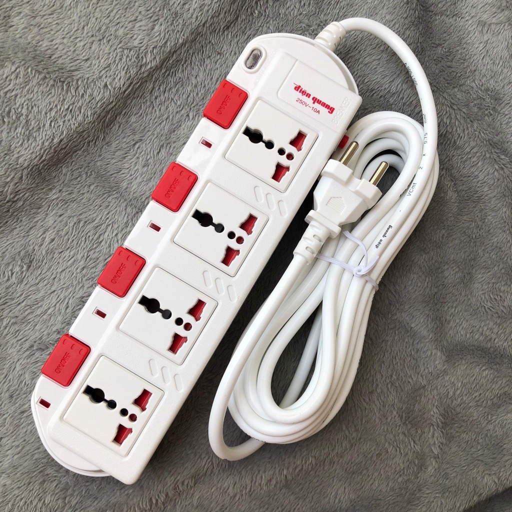 Ổ cắm Điện Quang 4 lỗ 3 chấu ĐQESK2W.SM740SL -  bảo hành 12 tháng, công suất chịu tải 2500W