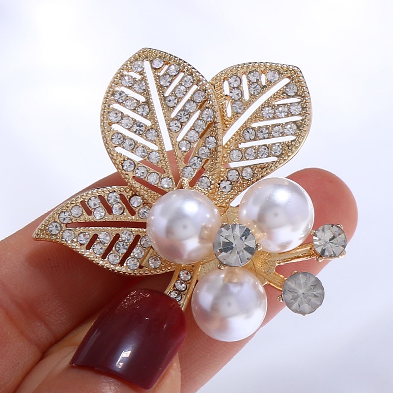 Ghim Cài Áo Hình Bông Hoa Đính Ngọc Trai Nhân Tạo Thời Trang