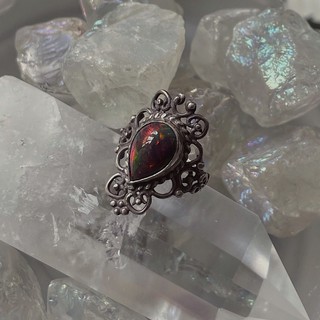 Nhẫn Vintage Đá Opal Đen Hình Giọt Nước