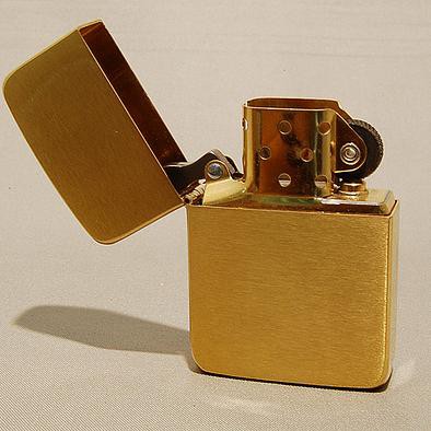 Hột quẹt zippo mạ vàng đồng cực sang