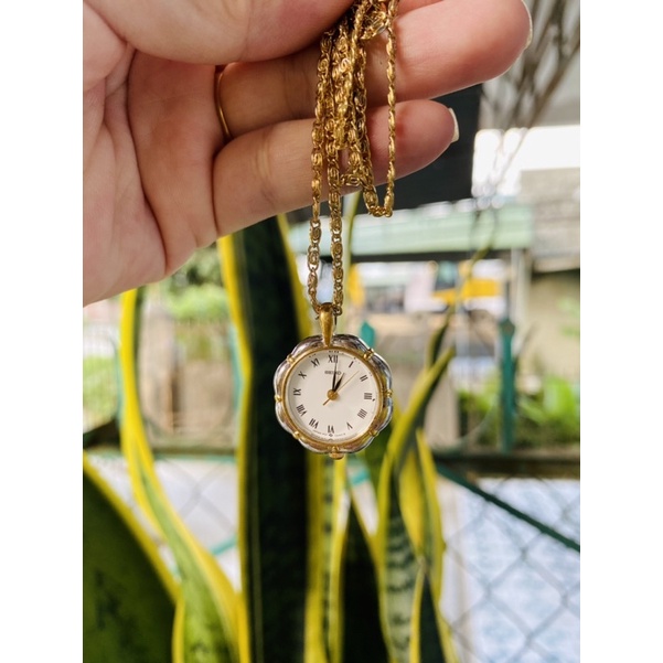 Đồng hồ nữ mặt chuyền seiko