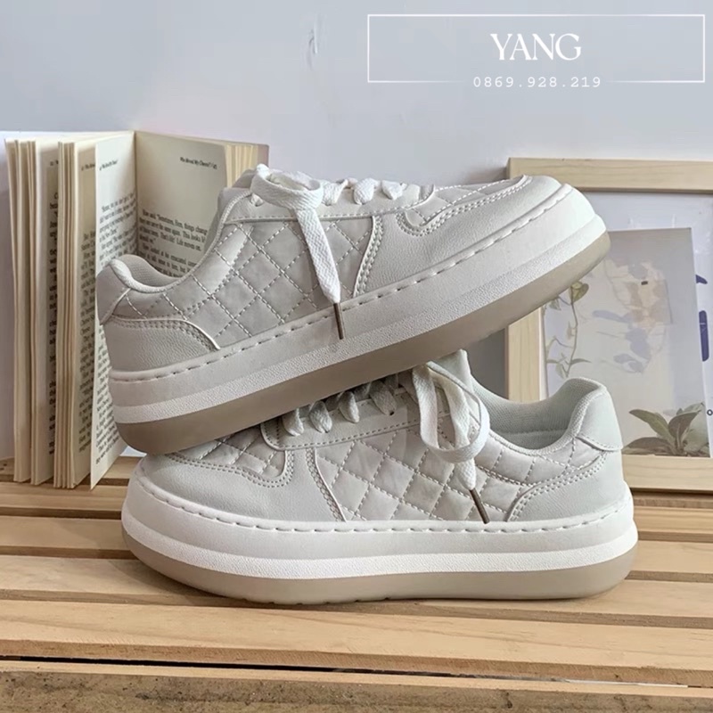 Giày thể thao màu kem da mềm, giày sneaker nữ chất liệu thoải mái nhẹ chân