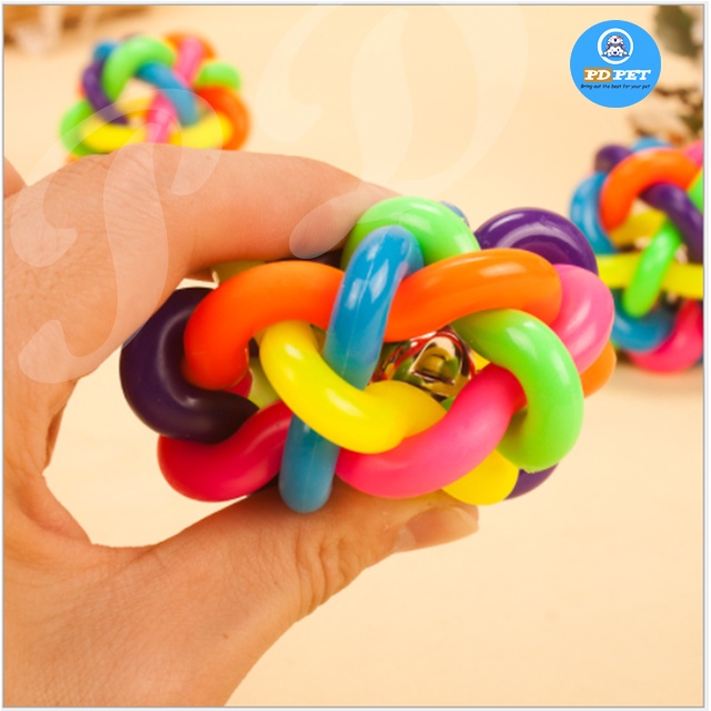 Đồ chơi bóng gặm sạch răng sắc màu cho chó, thú cưng trong thời kỳ ngứa mọc răng