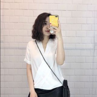 Áo Sơ mi lụa tuyết cổ V vạt chồng