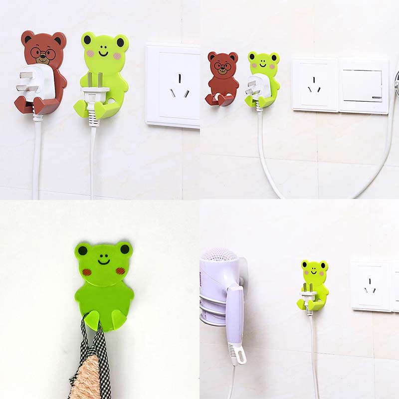 Móc Dán Tường Treo Phích Cắm Điện Hình Gấu Hoạt Hình