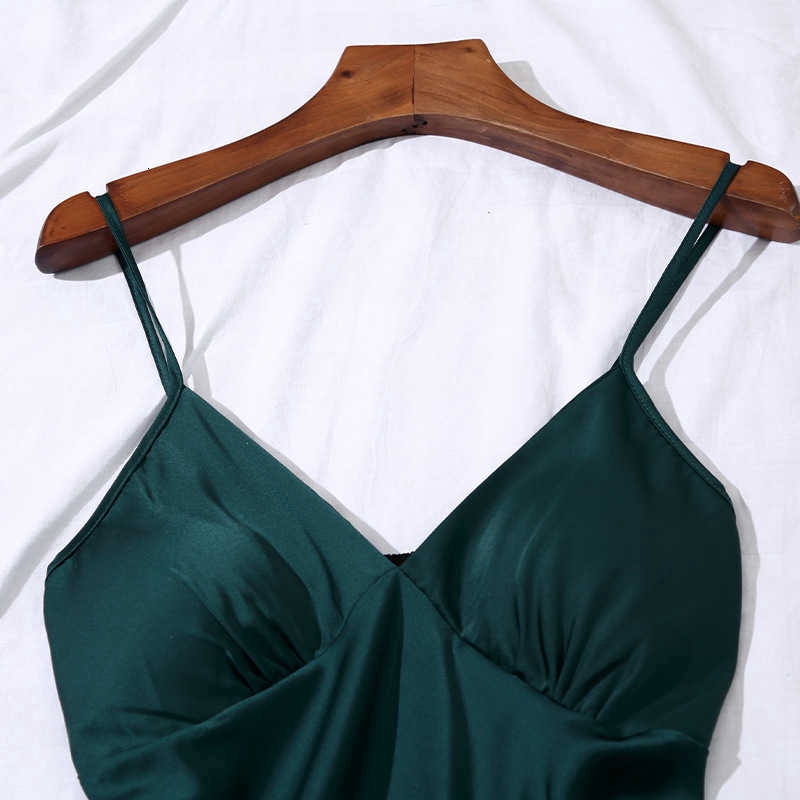 Bộ đồ ngủ vải phi bóng mềm mại thời trang cho nữ