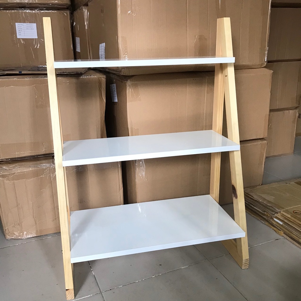 KỆ 3 TẦNG CHÂN GỖ KHÔNG TRẦY NỀN NHÀ RỘNG 62CM CAO 84CM