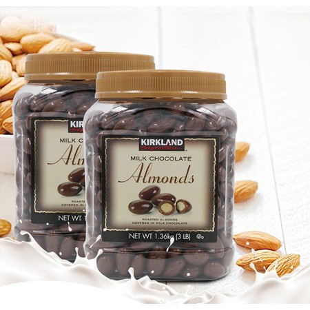 Chocolate Sữa Bọc Hạnh Nhân Kirkland 1.36kg