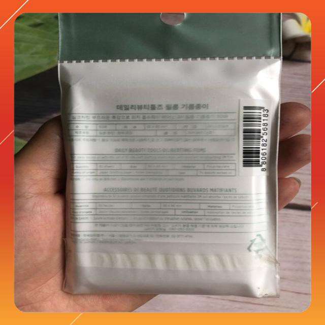 Giấy thấm dầu Daily Beauty Tools Oil Blotting Films 50 miếng | BigBuy360 - bigbuy360.vn