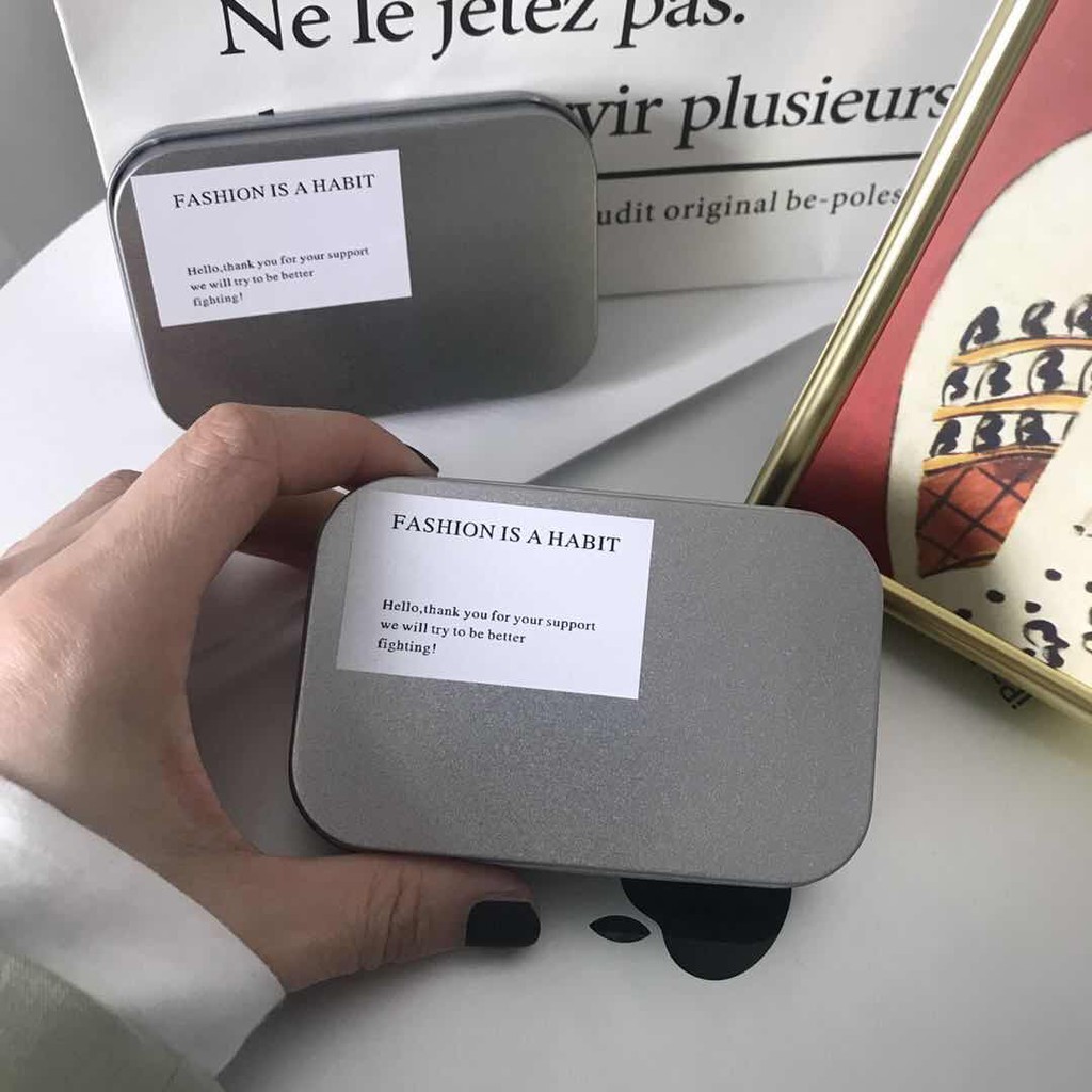 Hộp thiếc lưu trữ