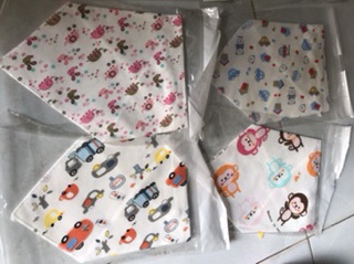 Yếm xô có cúc bấm