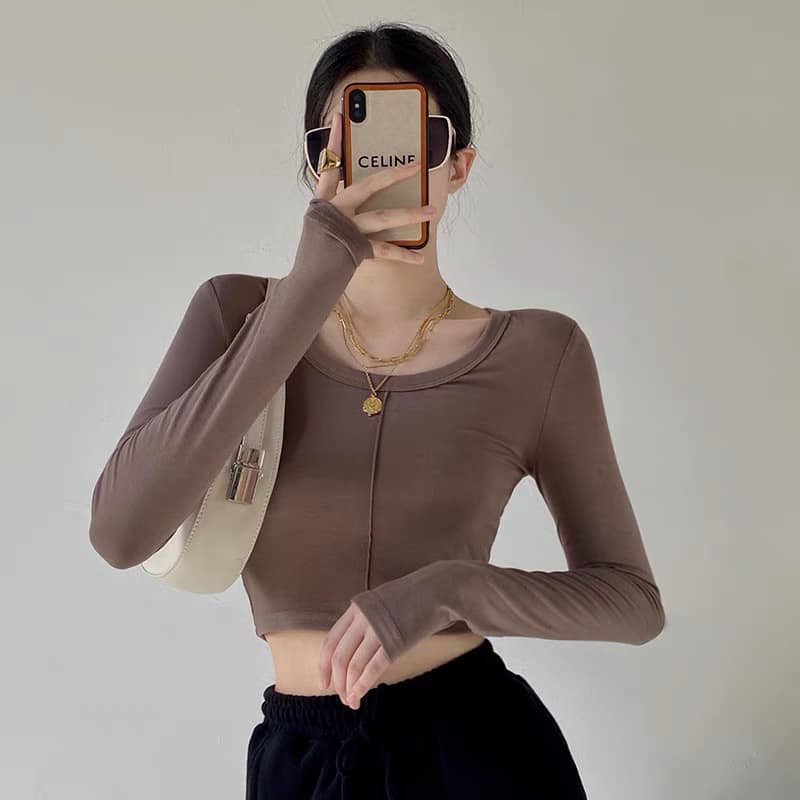Áo thun cổ tròn phối gân giữa DeLys
