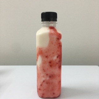 5 chai sữa chua uống phúc bồn tử