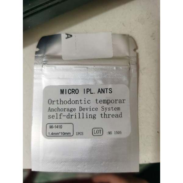 Mini vít niềng răng trung quốc