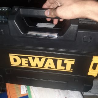 Thùng  đựng đồ  dewalt