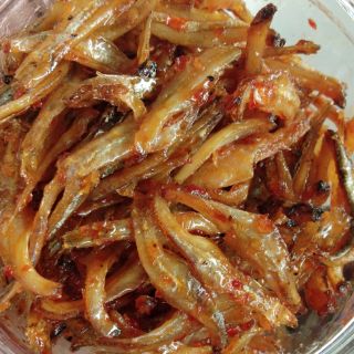 Khô cá cơm rim sa tế (cá biển Phan Rí Cửa), hộp 100g - 250g