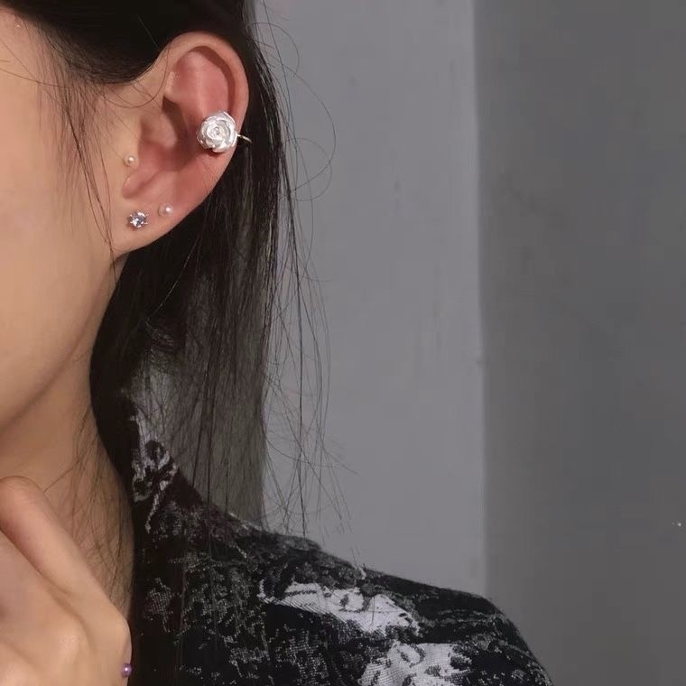 Khuyên tai kẹp vành một bên không bấm lỗ K225 bằng hợp kim mạ vàng hình bông hoa Leous Accessories