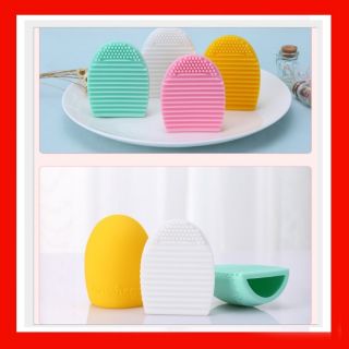 Miếng Silicon vệ sinh cọ trang điểm